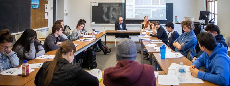 Beloit students work closely in the classroom with world-renowned scholars during the college&#39...